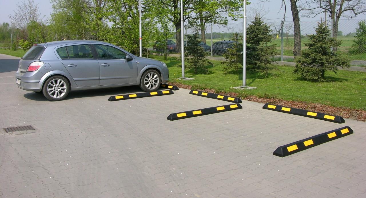 Parkplatzabgrenzung aus Gummi 550 mm