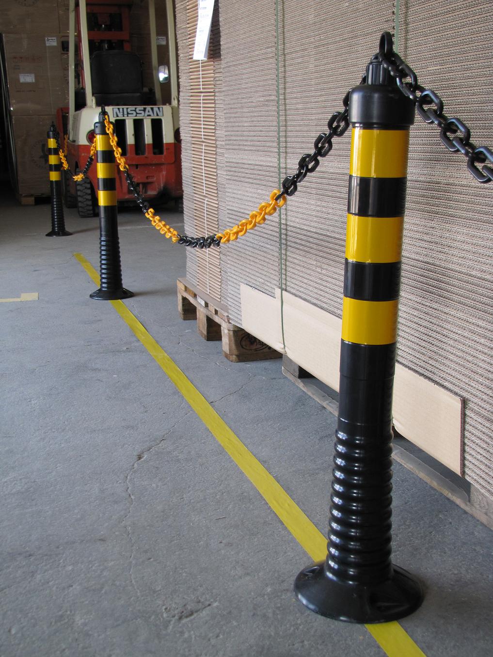 Adapter zur Schilder- o. Ösenaufnahme