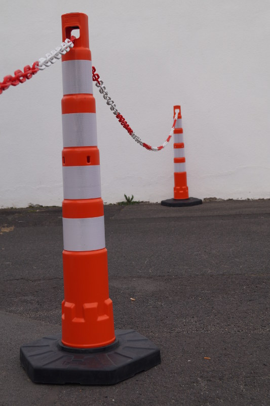 Kettenpfosten GIGA, orange/weiss, stapelbar