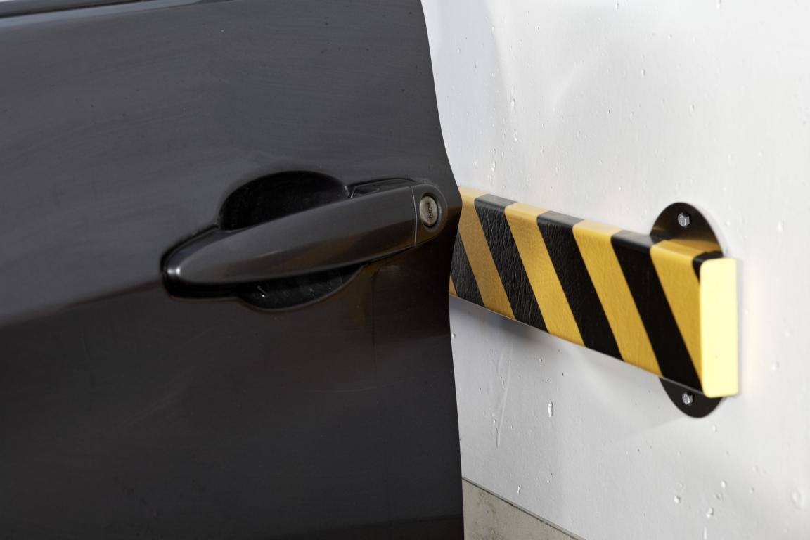 Eckschutz -KNUFFI®- aus PU, 40x11 mm, mit Edelstahlrücken Typ F