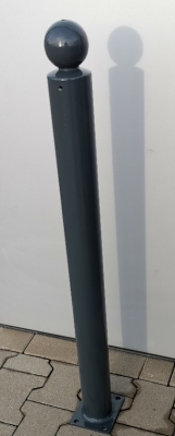 Stilpoller aus Stahl Ø 102 mm, ortsfest mit Kugel