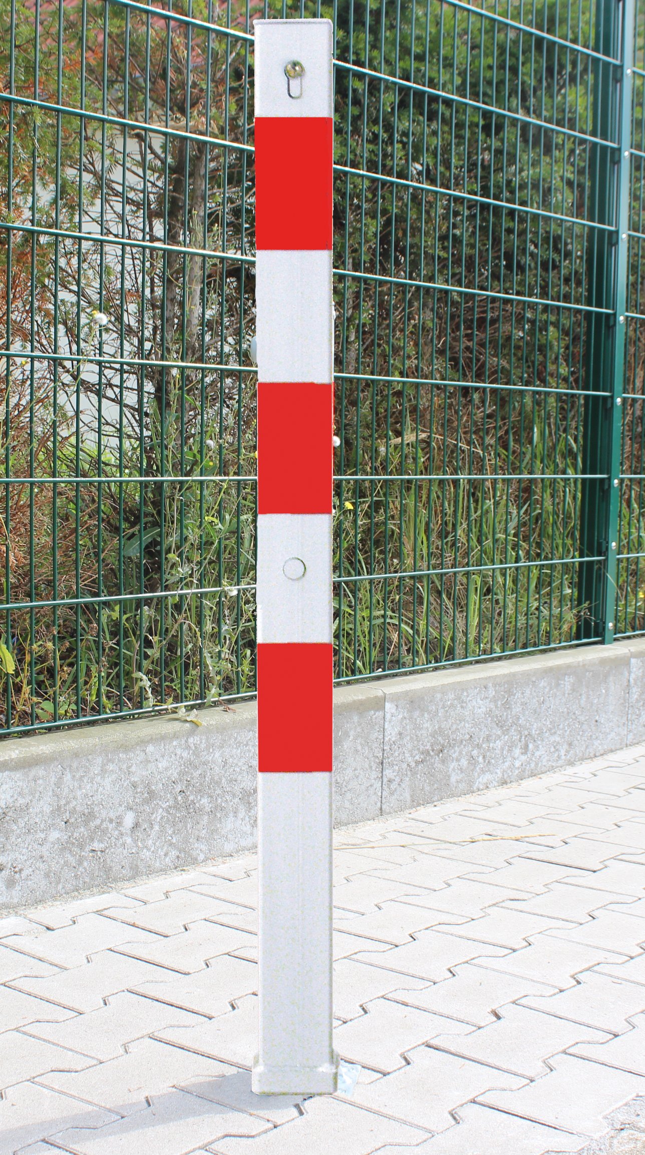 Absperrpfosten -QUADRI- Ø 70 x 70 mm, herausnehmbar durch Halbzylinder