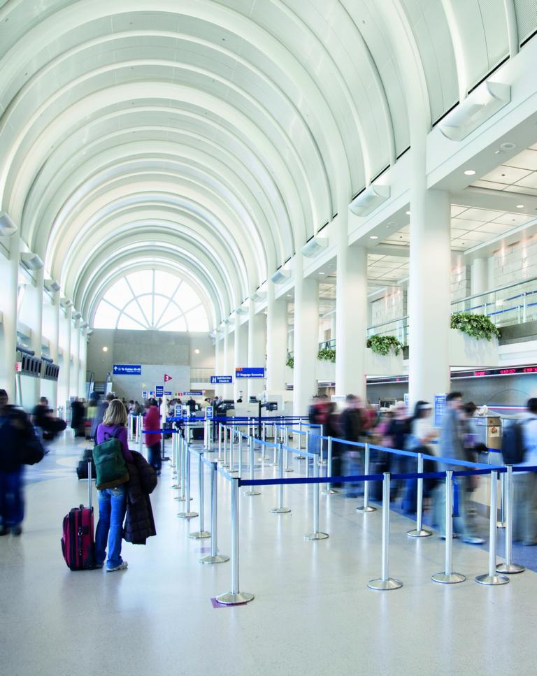 Gurtpfosten -BELTRAC ROUTE-, mobil mit Fuß, aus Kunststoff, Gurtlänge 3,0 m