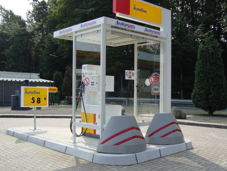 Anfahrschutzpoller Typ II 625x1250x900 mm mit Reflexfolie