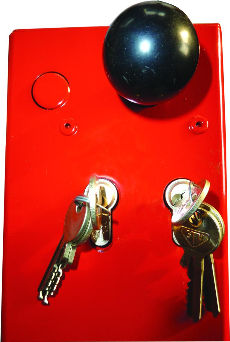 Sperrschranke mit Gasdruckfeder | rot-weiß | bis 8m | vertikal schwenkbar