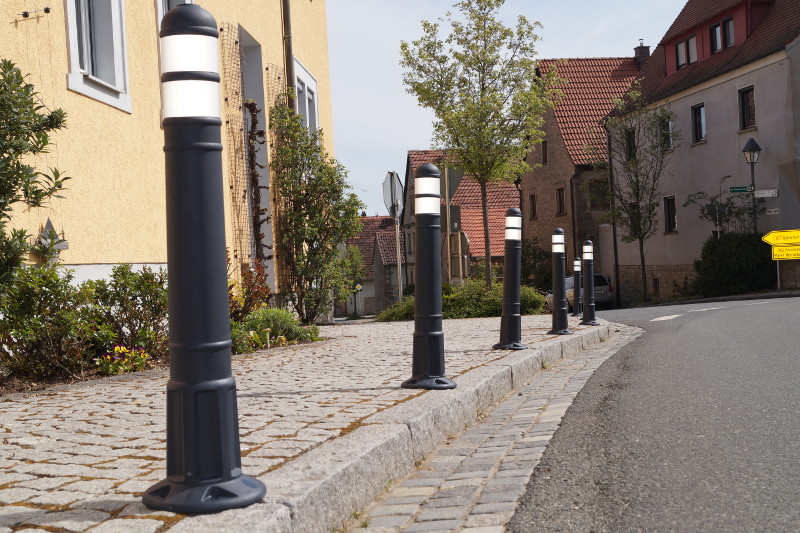 Poller Ø 95 mm, anthrazit aus Kunststoff zum Aufdübeln, 780 mm